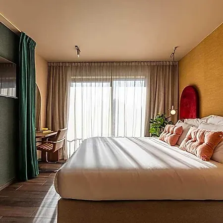 Hotel The Ostendian 4*